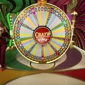 PHVVV games section featuring live dealer roulette and blackjack tables